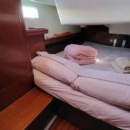 Yacht Oceanis Clipper Bateau-hôtel